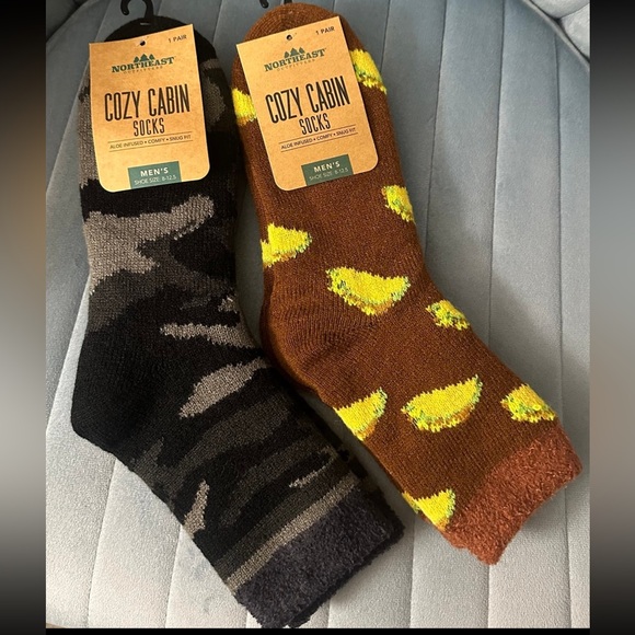 Other - Cozy Cabin Socks